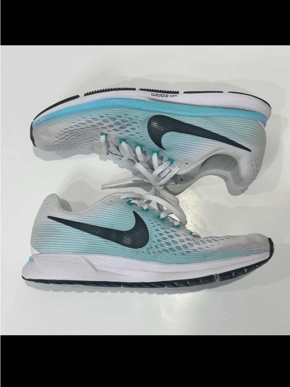 Nike Women's Shoe - Picture 4 of 12